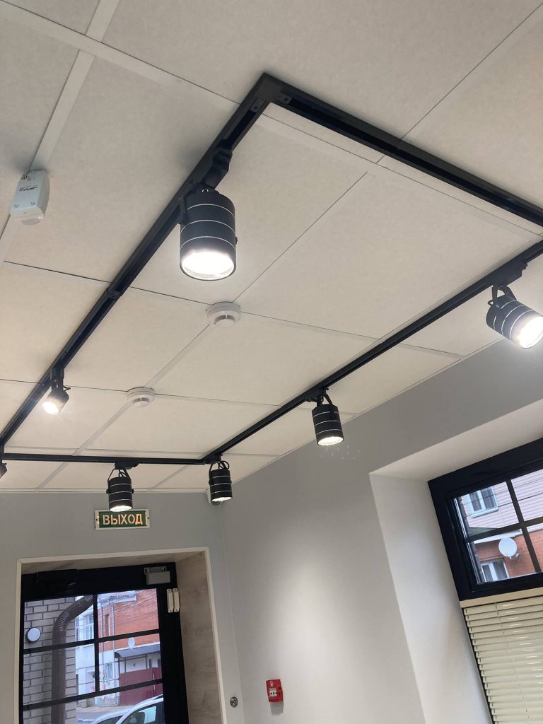 Какой потолок выбрать в коммерческое помещение?.Статьи